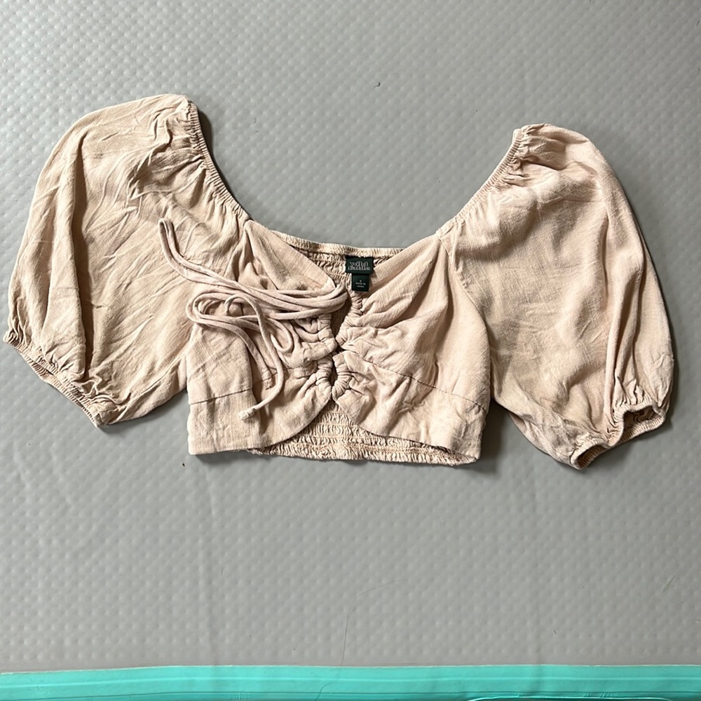 Wild Fable tan cropped quarter sleeve